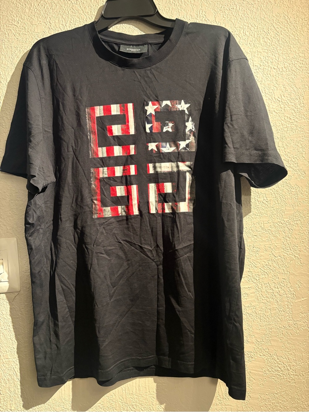 Givenchy Black Short-Sleeve T-Shirt with American Flag Graphic